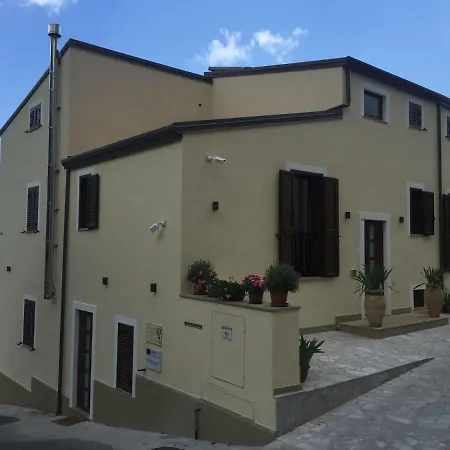 Bed & Breakfast Antico Borgo San Francesco *