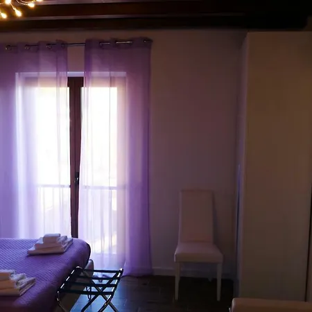 Antico Borgo San Francesco * Longi