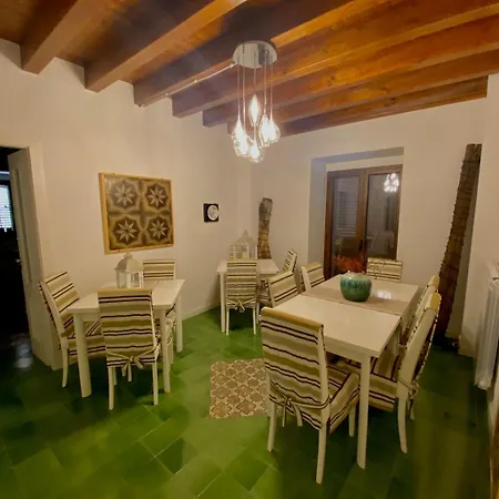 Antico Borgo San Francesco 3*